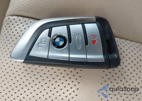 2022 BMW X5 xDrive40I z USA, uszkodzony, nr VIN 5UXCR6C05N9K22035